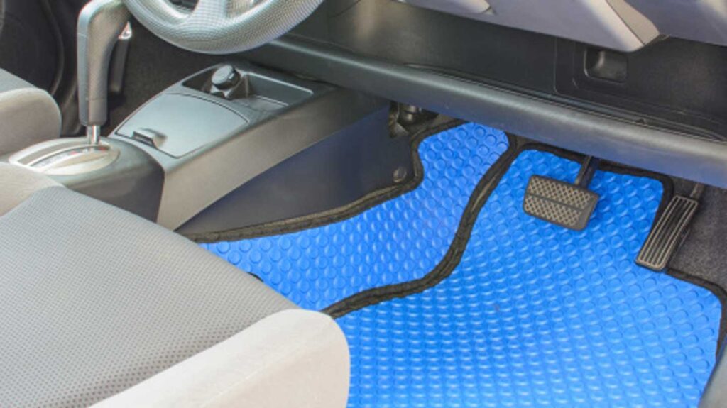 Floor-Mats-or-Floor-Liners-Which-One-Is-Better-for-Your-Car-on-newstime