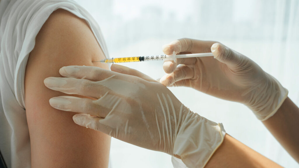 How-Does-The-Covid-19-Vaccine-Works-on-NewsTime